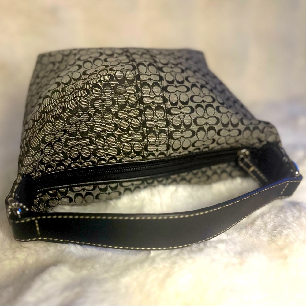NWOT! Vintage Coach Signature “C” Mini Hobo Bag in Black/Grey - Picture 8 of 16